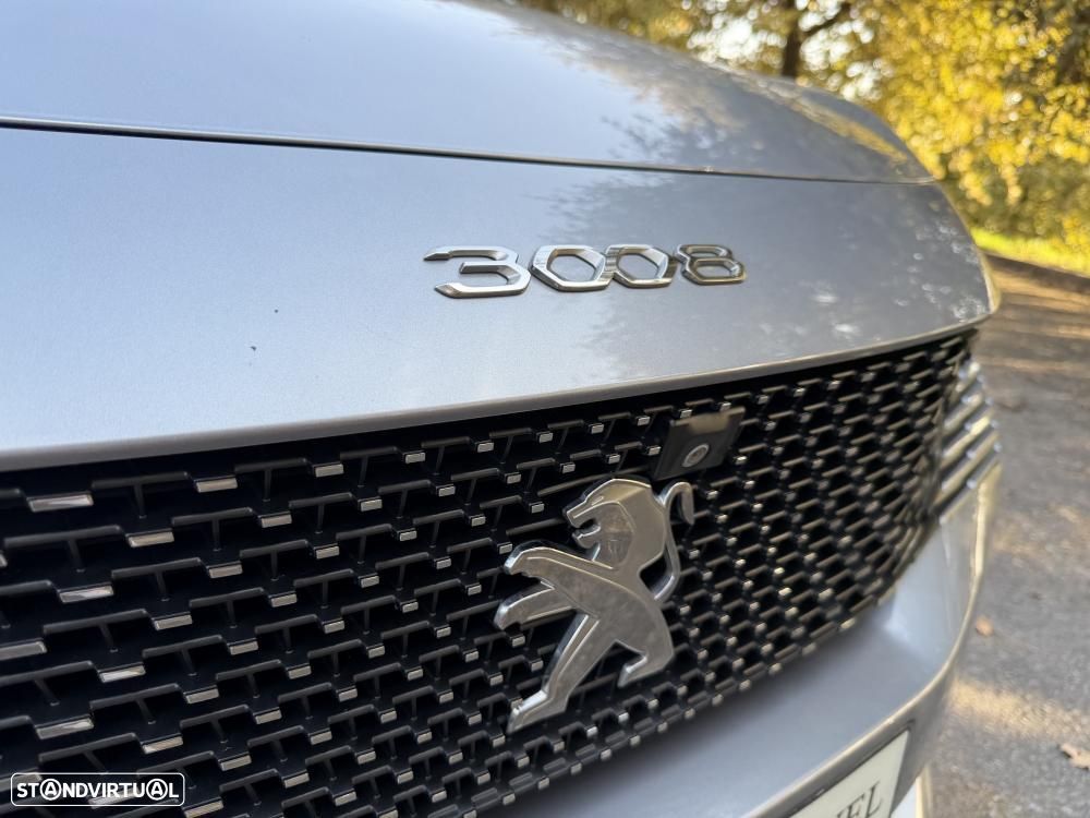 Peugeot 3008 1.6 Hybrid GT Pack e-EAT8 - 11