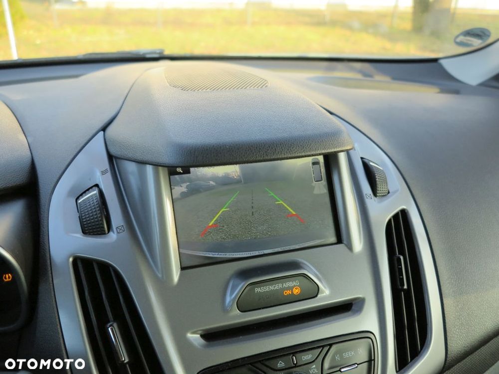 Ford Tourneo Connect 1.5TDCi Start-Stop Ambiente - 19