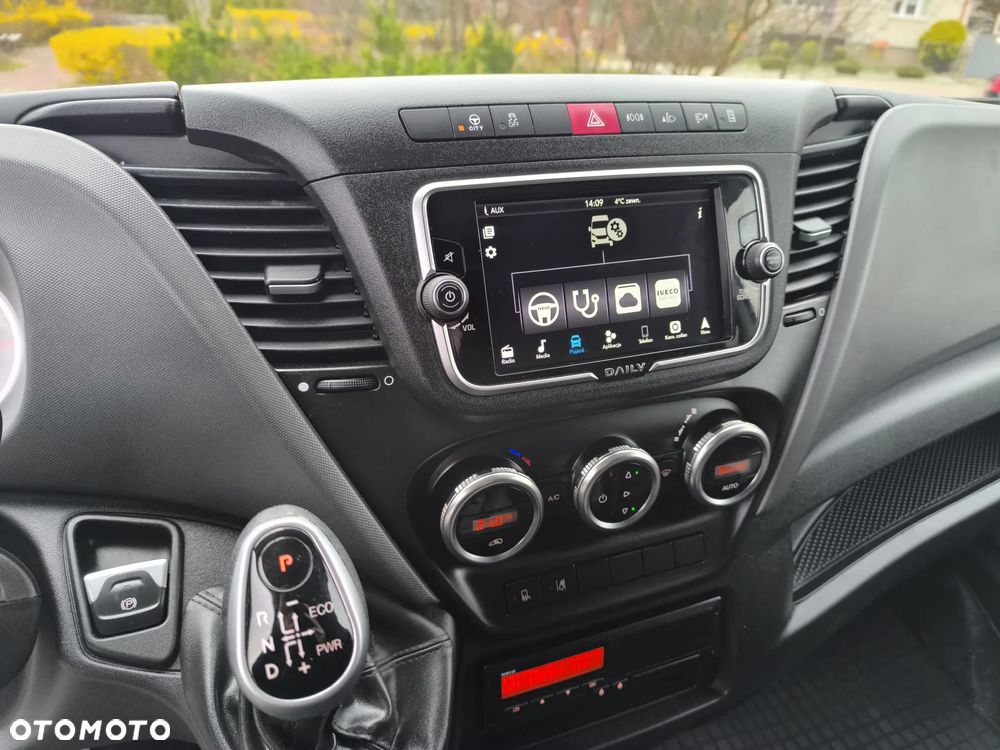 Iveco Daily 70C21, Automat, Sypialnia Tylna, 2 Łóżka, 15 Palet, Firana! - 27