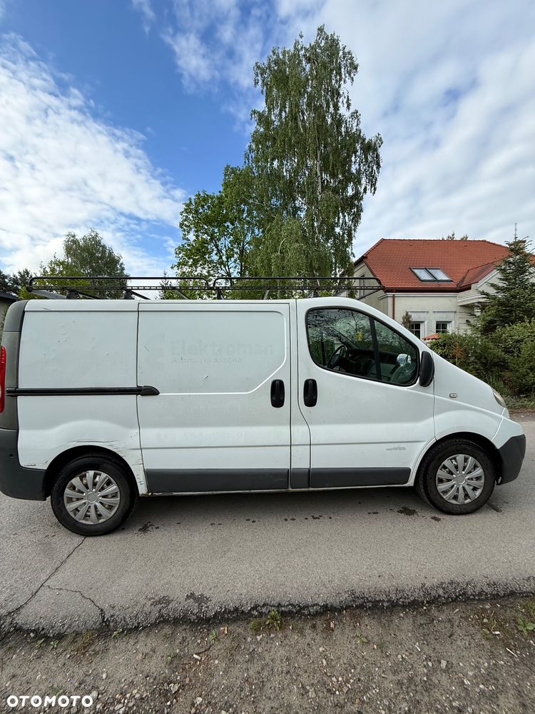 Renault Trafic - 25