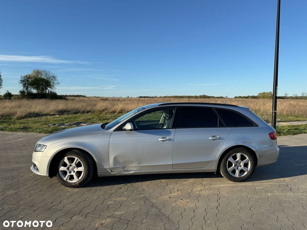 Audi A4 Avant - 10