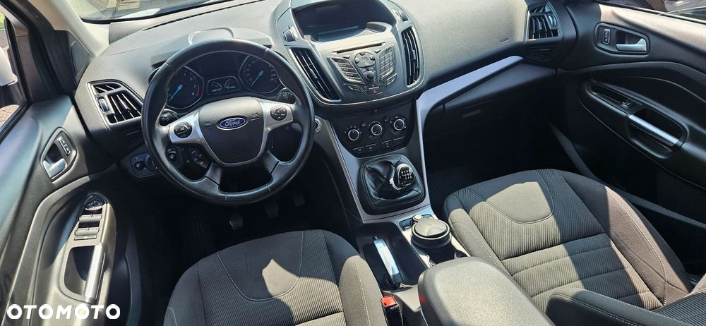 Ford Kuga 1.5 EcoBoost 2x4 Cool & Connect - 9
