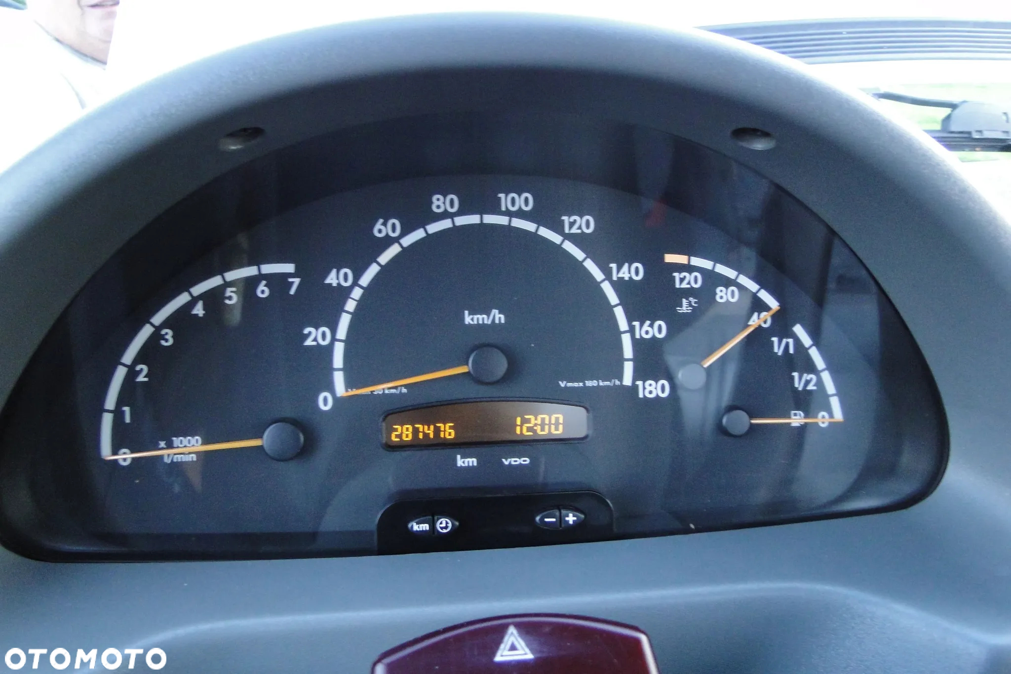 Mercedes-Benz Sprinter - 37