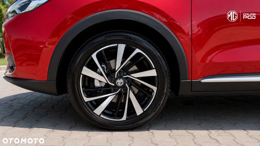 MG ZS Hybrid+ - 10