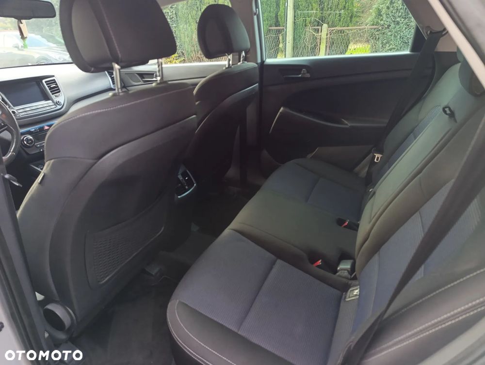 Hyundai Tucson 1.6 GDI BlueDrive Comfort 2WD - 11