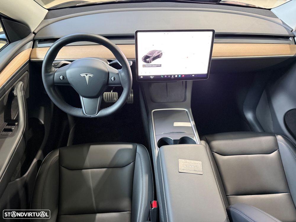 Tesla Model Y Performance Dual Motor AWD - 35