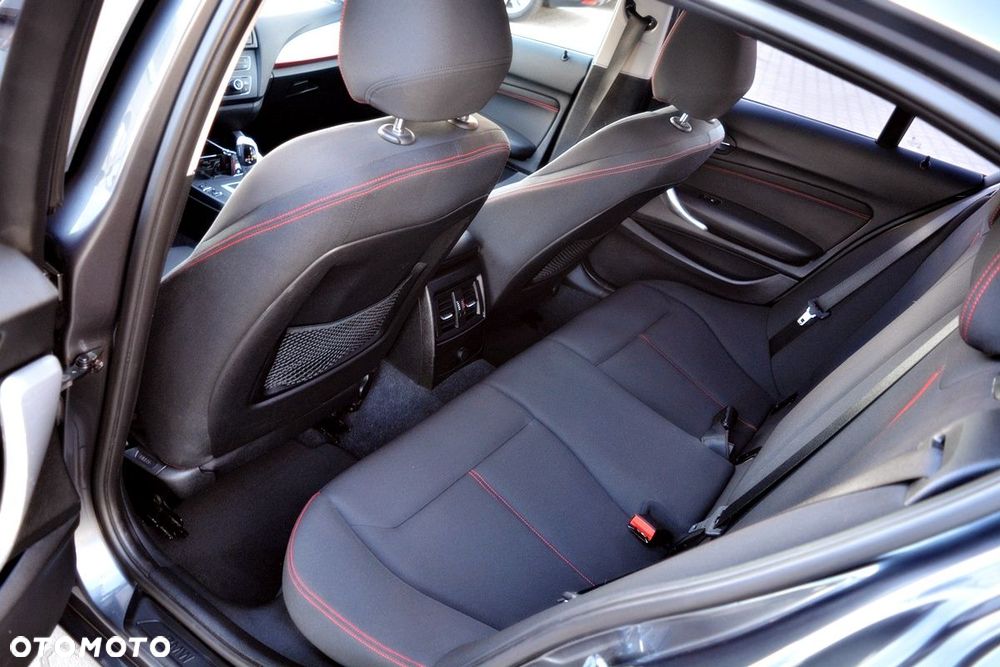 BMW Seria 1 118i Sport Line - 16