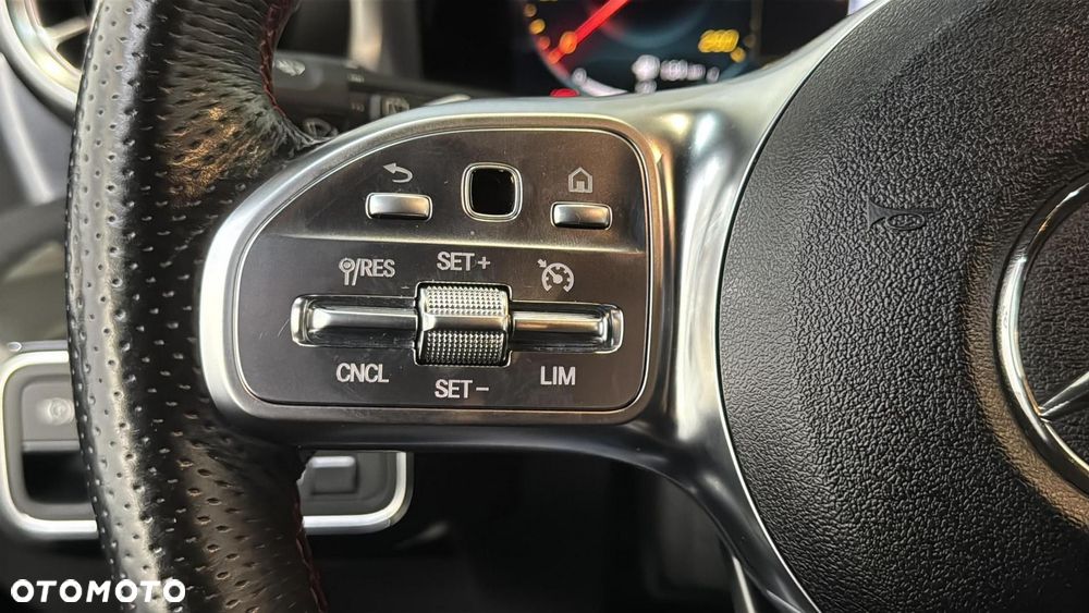 Mercedes-Benz CLA 200 d AMG Line 8G-DCT - 29