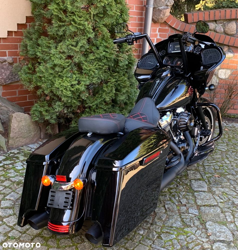Harley-Davidson Touring Road Glide - 12