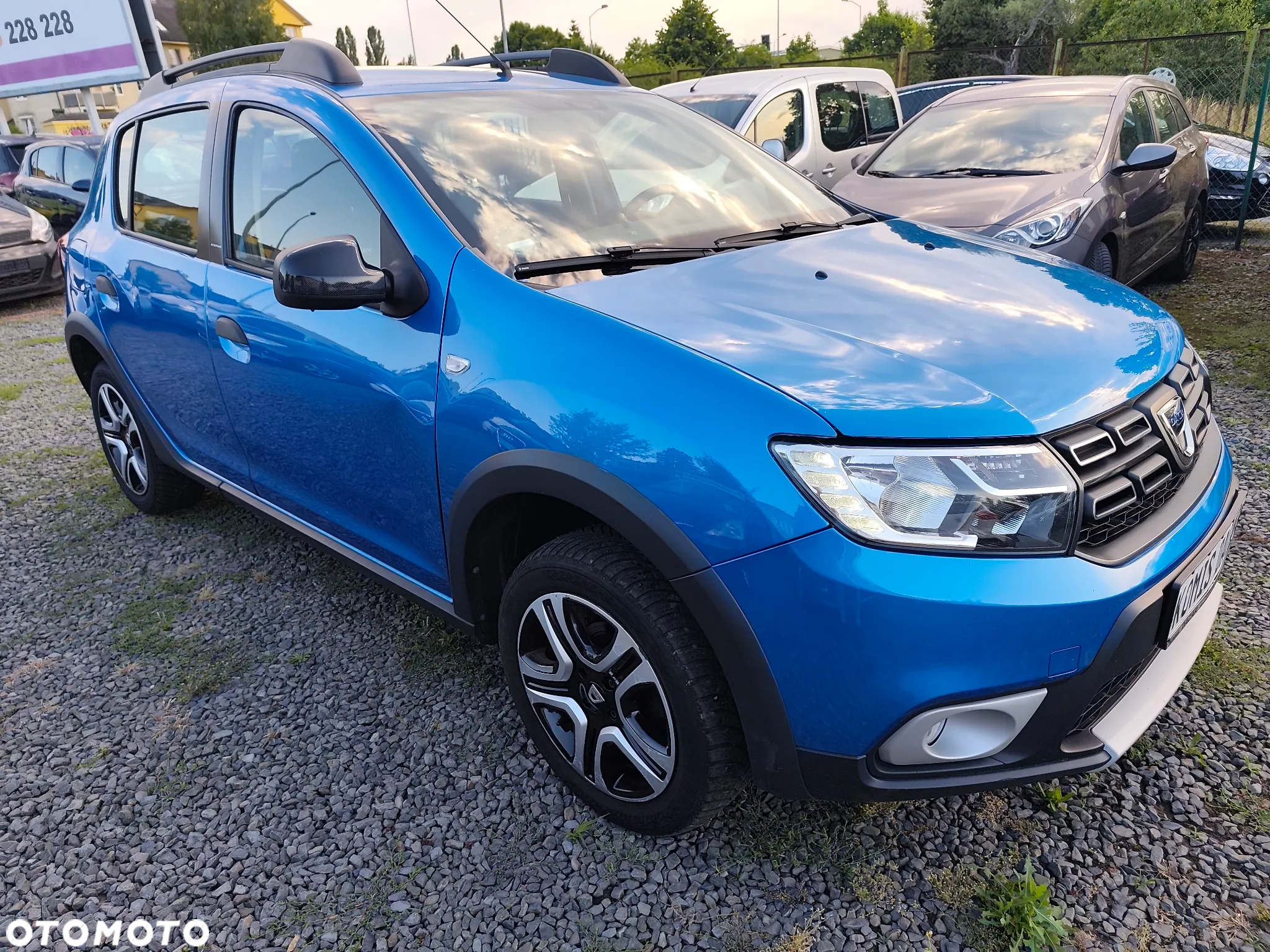 Dacia Sandero Stepway TCe 90 (S&S) Celebration - 2