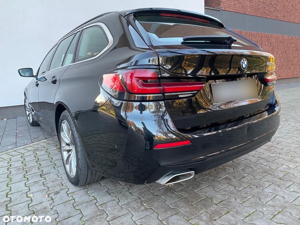 BMW Seria 5 520d Sport - 35