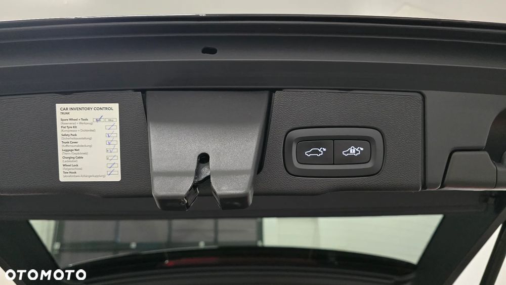 Volvo XC 60 B5 B AWD Ultimate Black Edition - 13