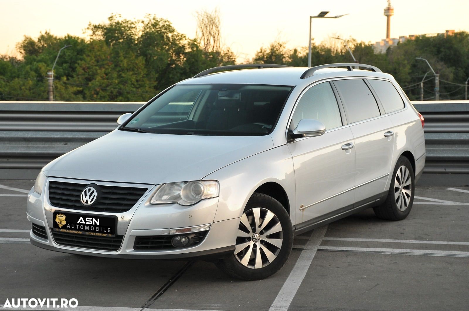 Volkswagen Passat Variant 2.0 TDI Blue TDI DSG Comfortline - 1