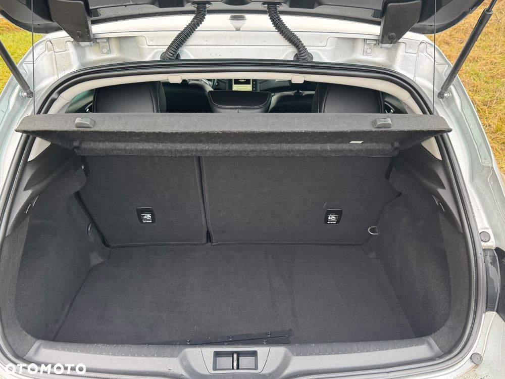 Renault Megane ENERGY dCi 110 EDC INTENS - 10