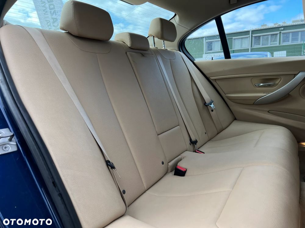 BMW Seria 3 - 21