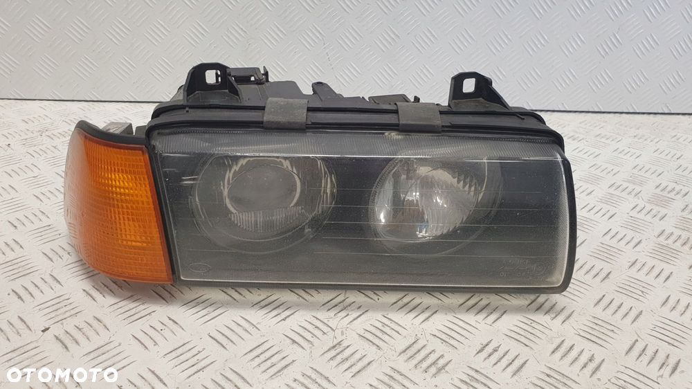 bmw 3 e36 lampa prawa reflektor prawy - 1
