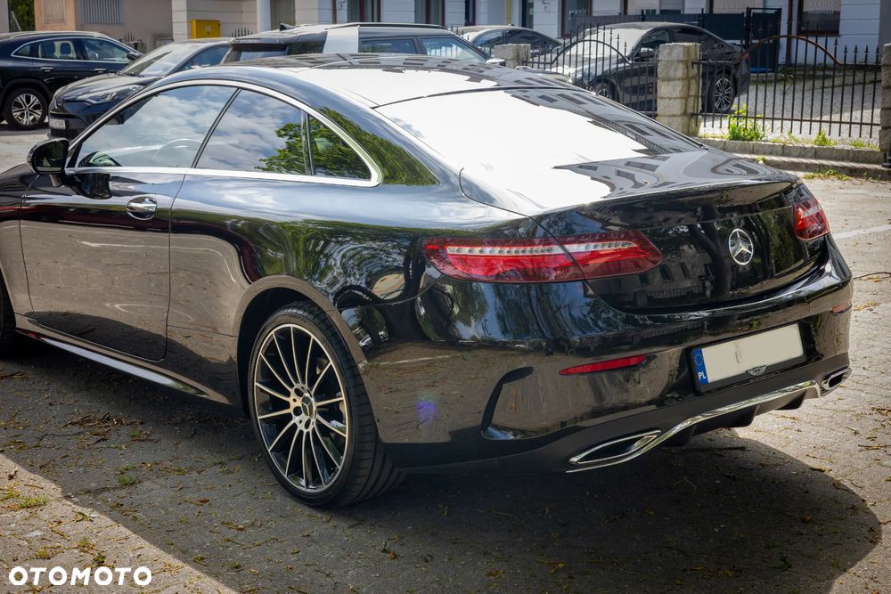 Mercedes-Benz Klasa E 220 d 4Matic 9G-TRONIC AMG Line - 12