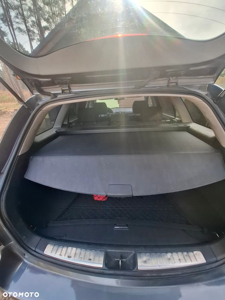 Toyota Avensis 2.2 D-4D Prestige - 20