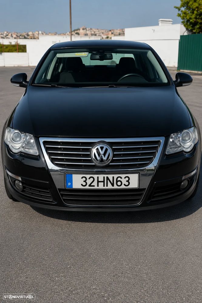 VW Passat 2.0 TDI Confortline DSG - 2