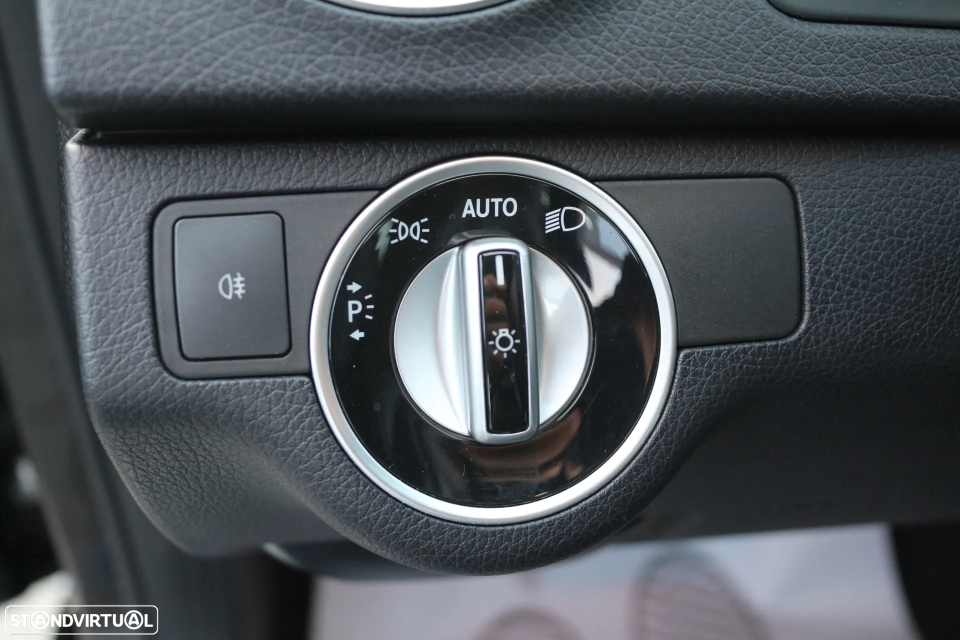 Mercedes-Benz C 250 d Coupe 9G-TRONIC AMG Line - 24