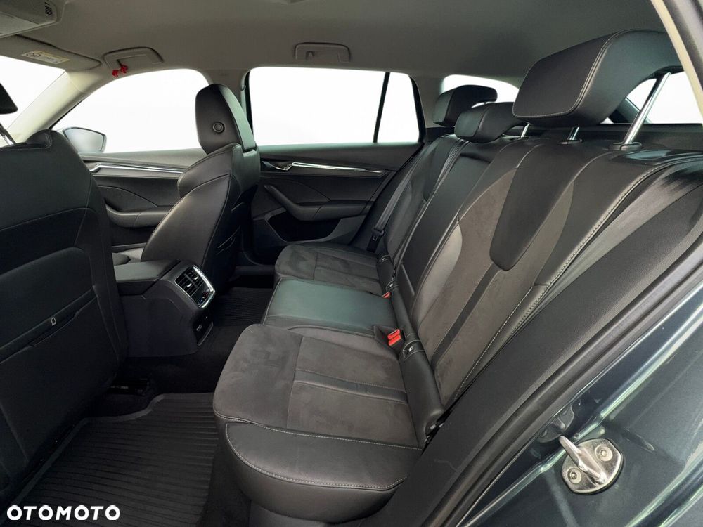 Skoda Octavia 2.0 TDI 4x4 Scout DSG - 20