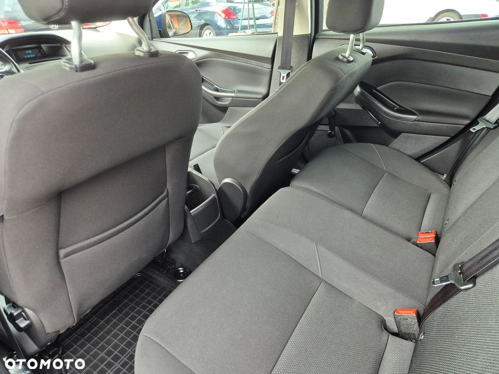 Ford Focus 1.6 Trend - 11