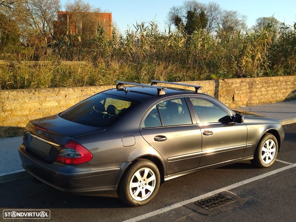 Mercedes-Benz E 200 - 5