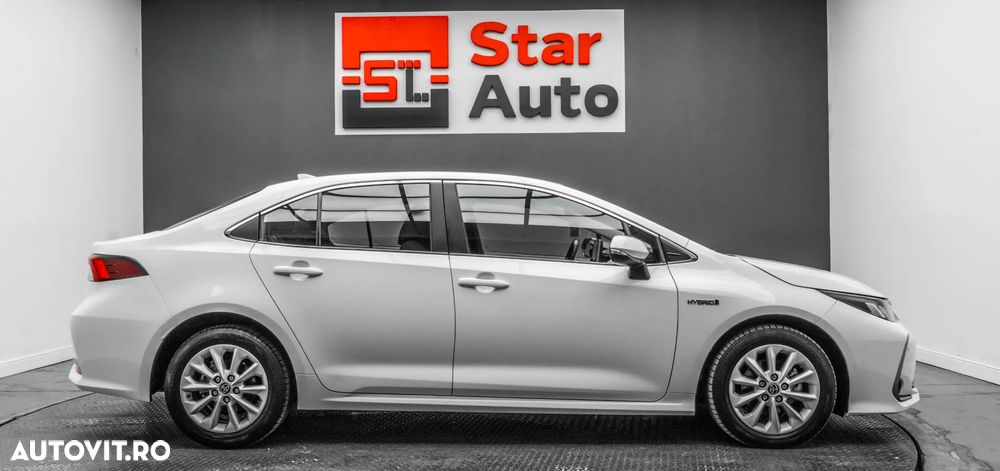 Toyota Corolla Sedan 1.8 HSD Dynamic Plus - 10