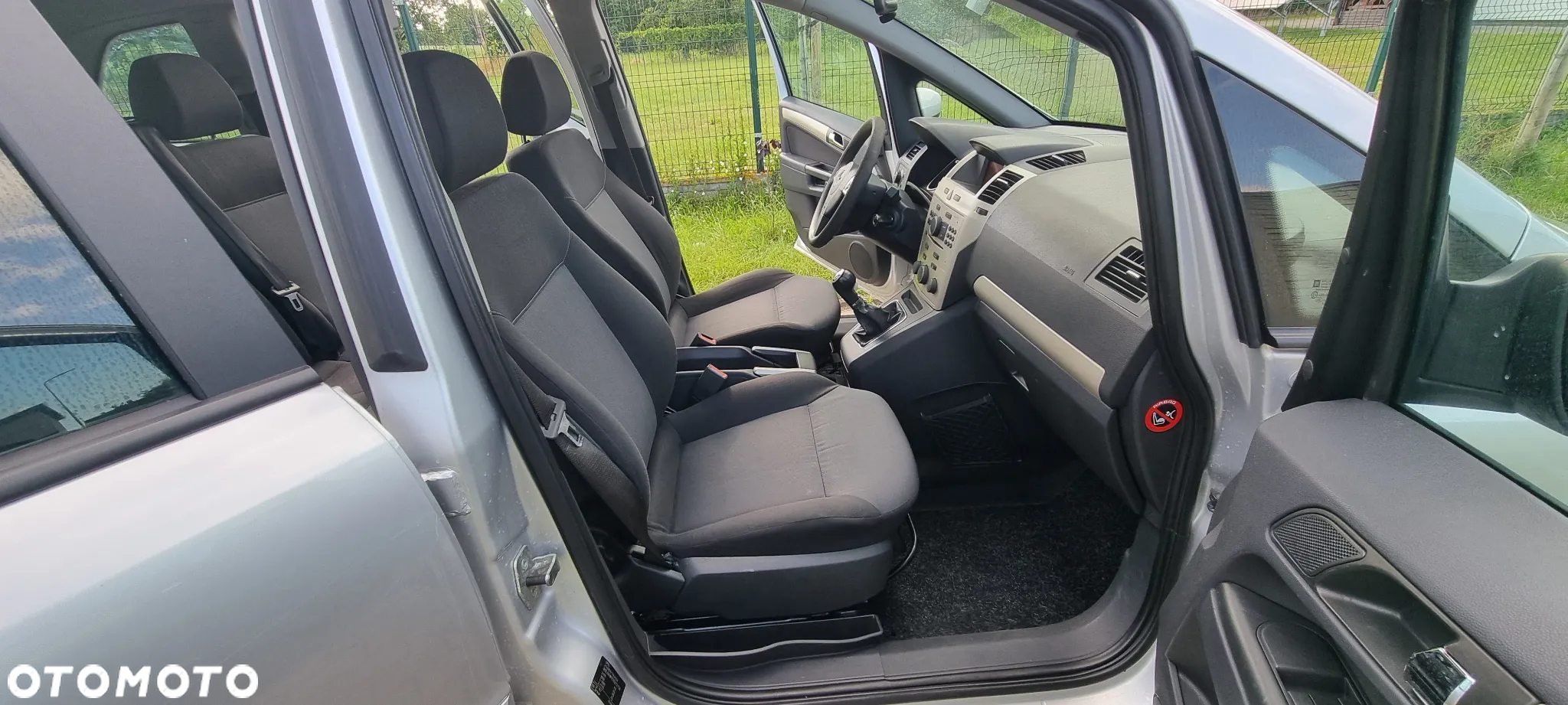 Opel Zafira - 20