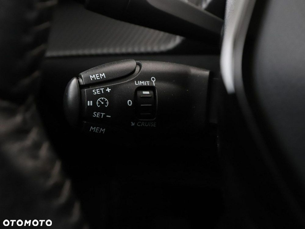 Peugeot 2008 PureTech 100 Active - 34