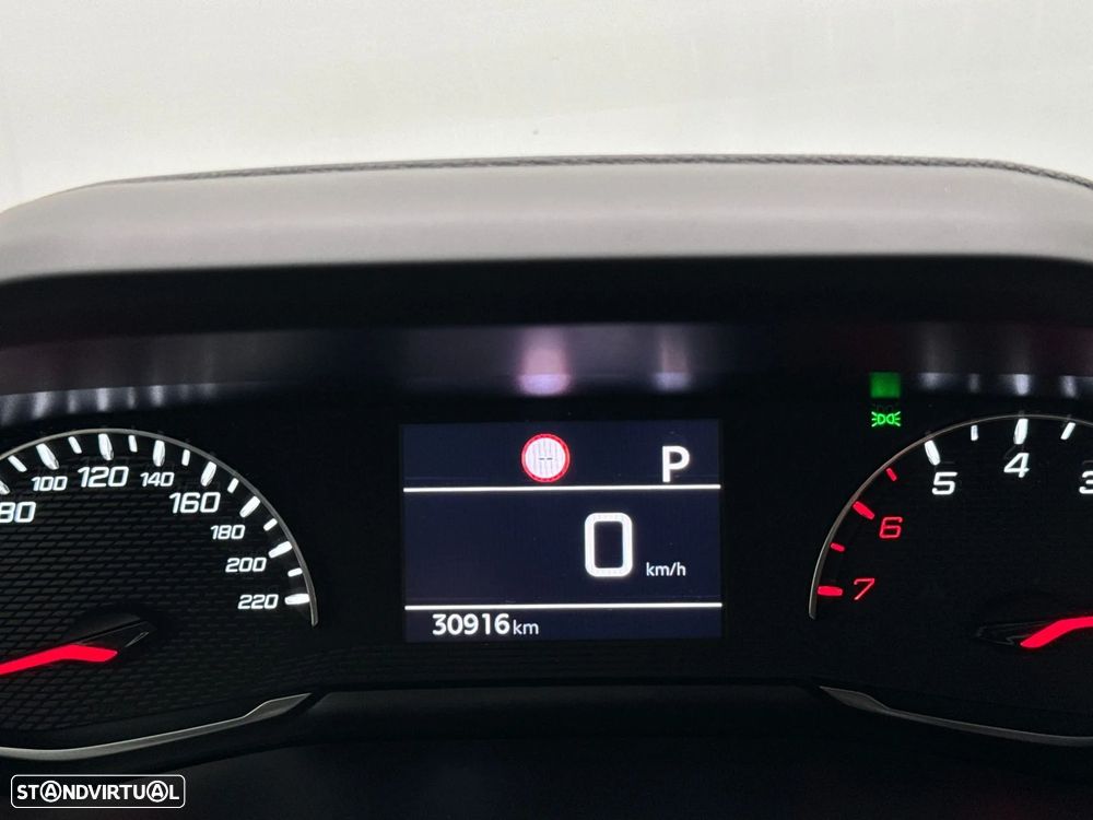 Peugeot 208 1.2 PureTech Allure EAT8 - 11