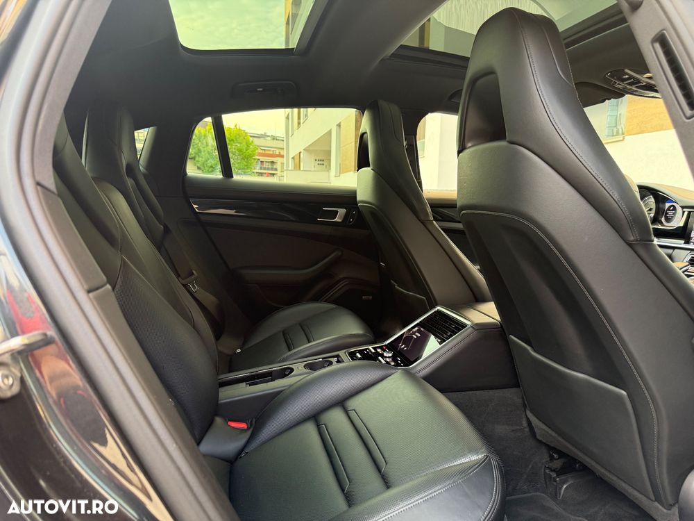 Porsche Panamera - 8