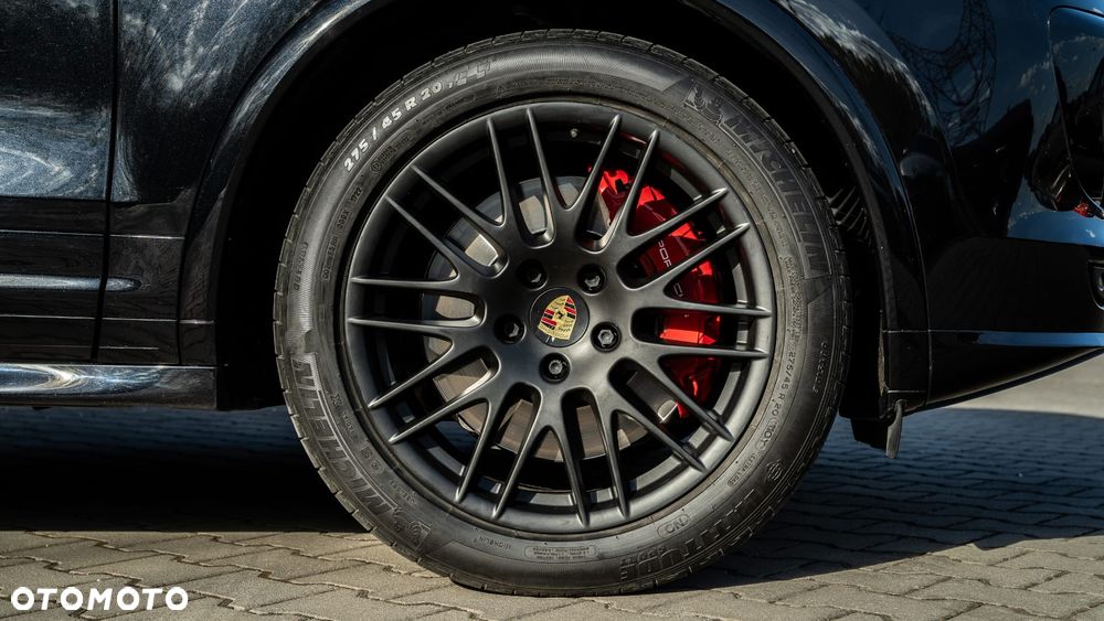 Porsche Cayenne GTS Tiptronic S - 14