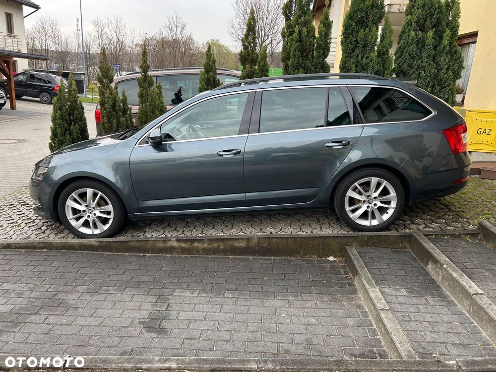 Skoda Octavia 2.0 TDI Style DSG - 1
