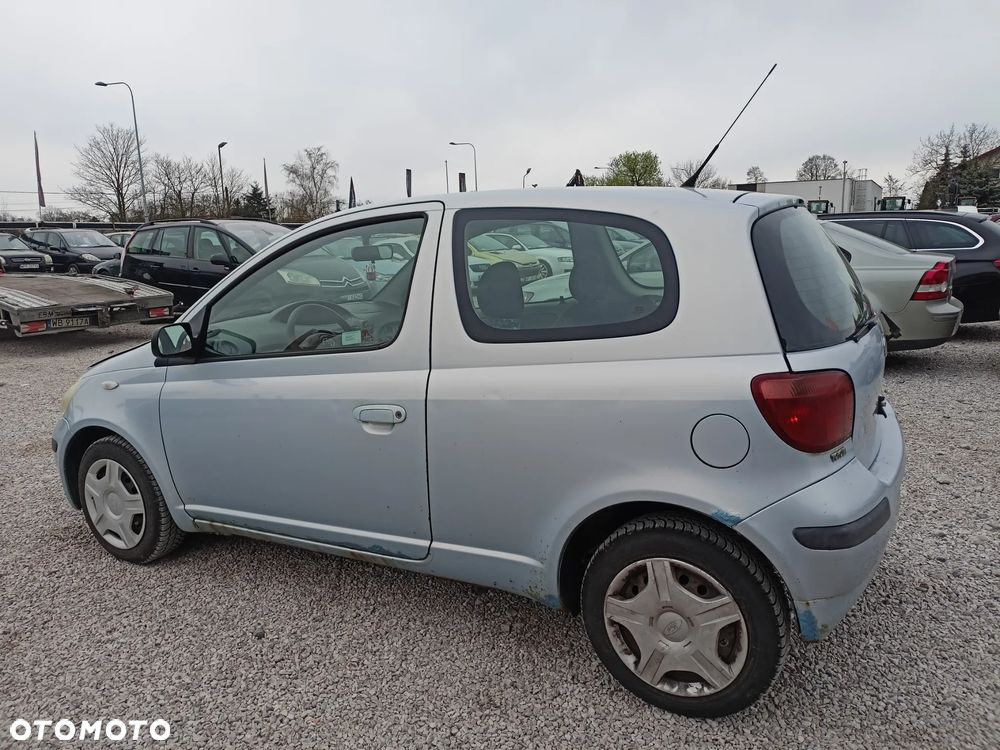 Toyota Yaris - 3
