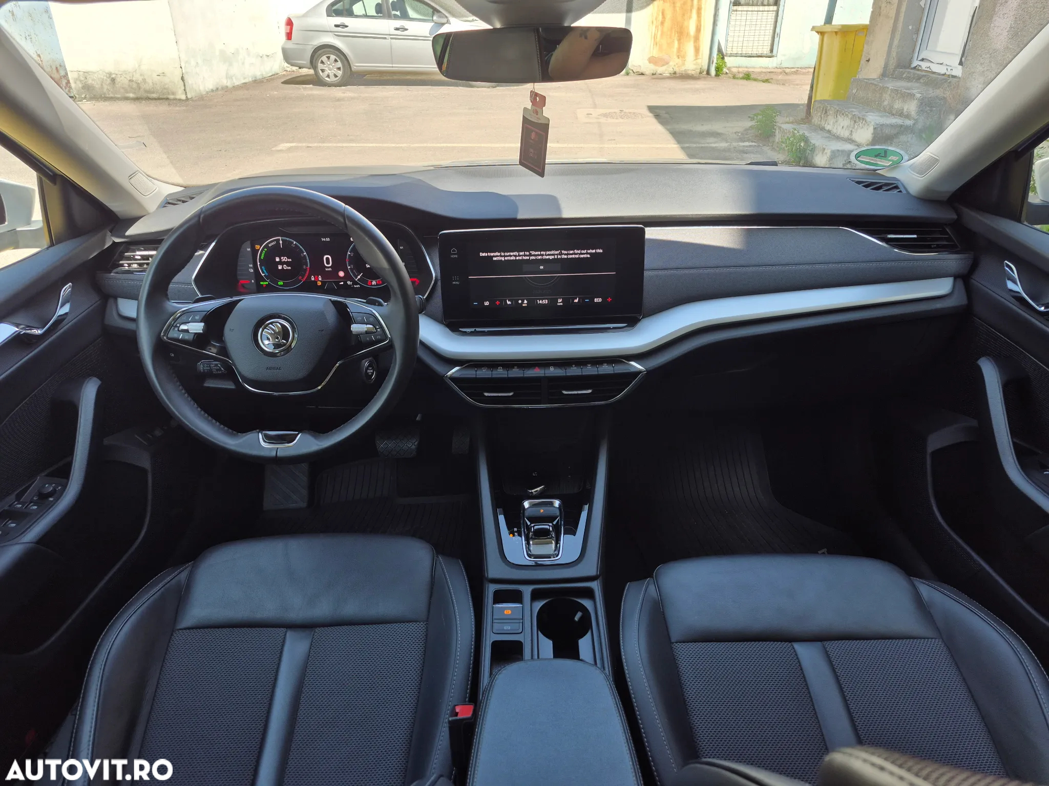 Skoda Octavia 1.4 TSI iV DSG Sportline - 4