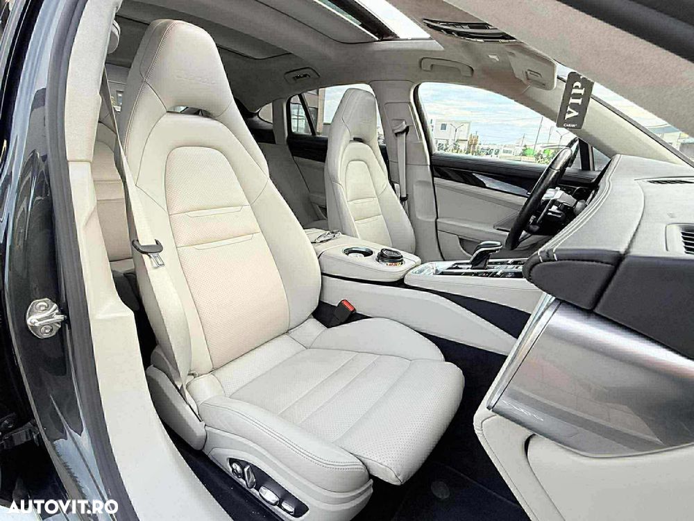 Porsche Panamera Turbo - 11