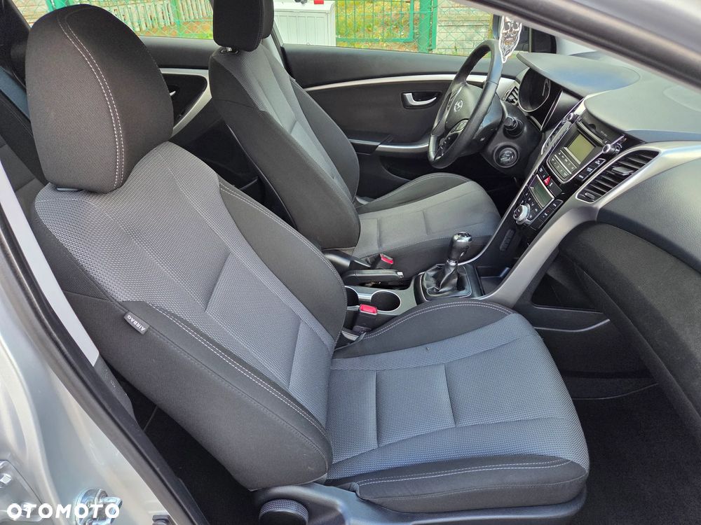 Hyundai i30 1.4 Fifa World Cup Edition - 25
