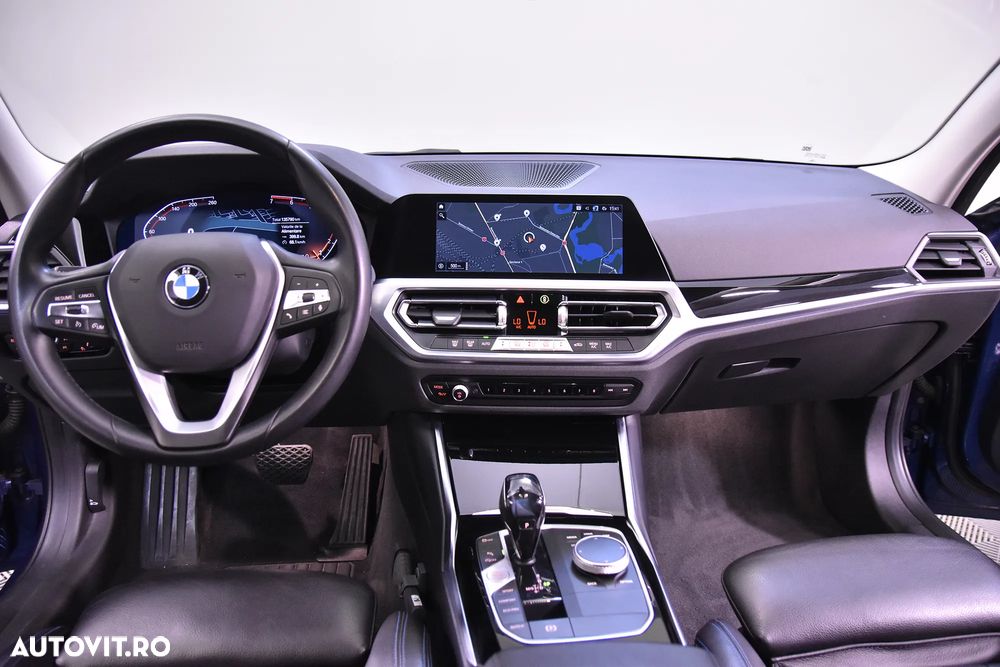 BMW Seria 3 320i AT - 9