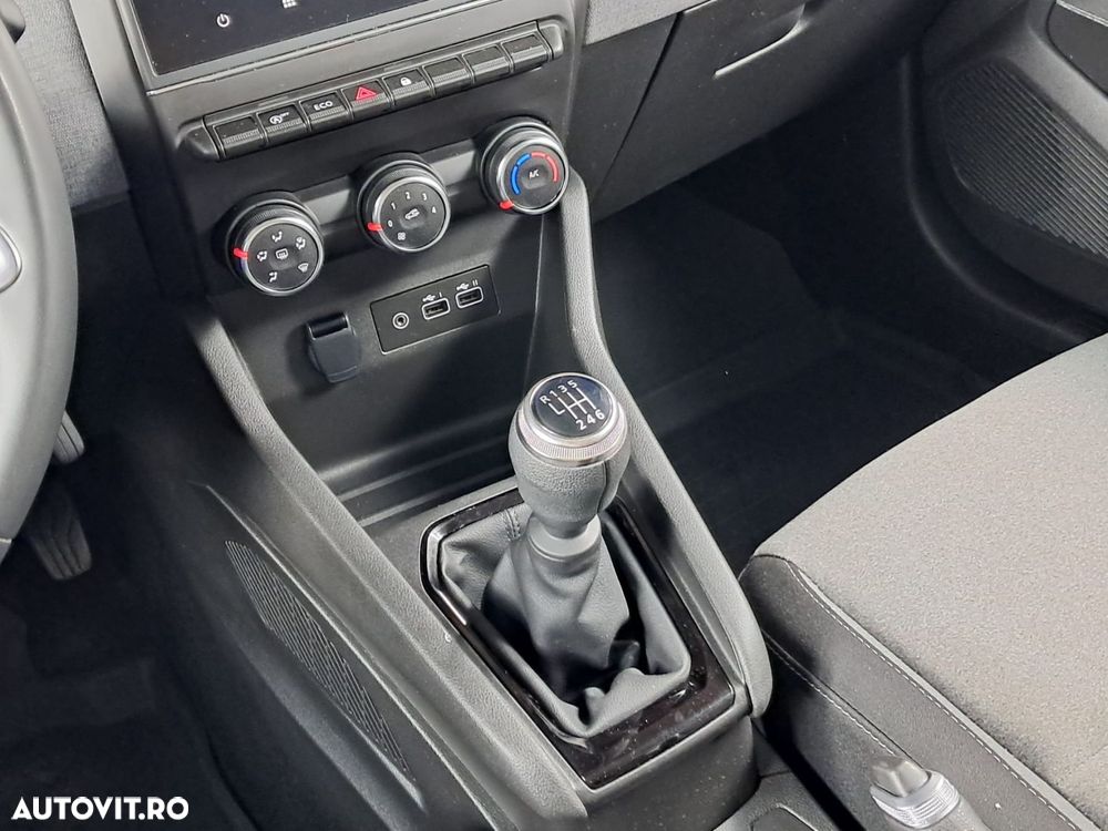 Renault Clio - 23