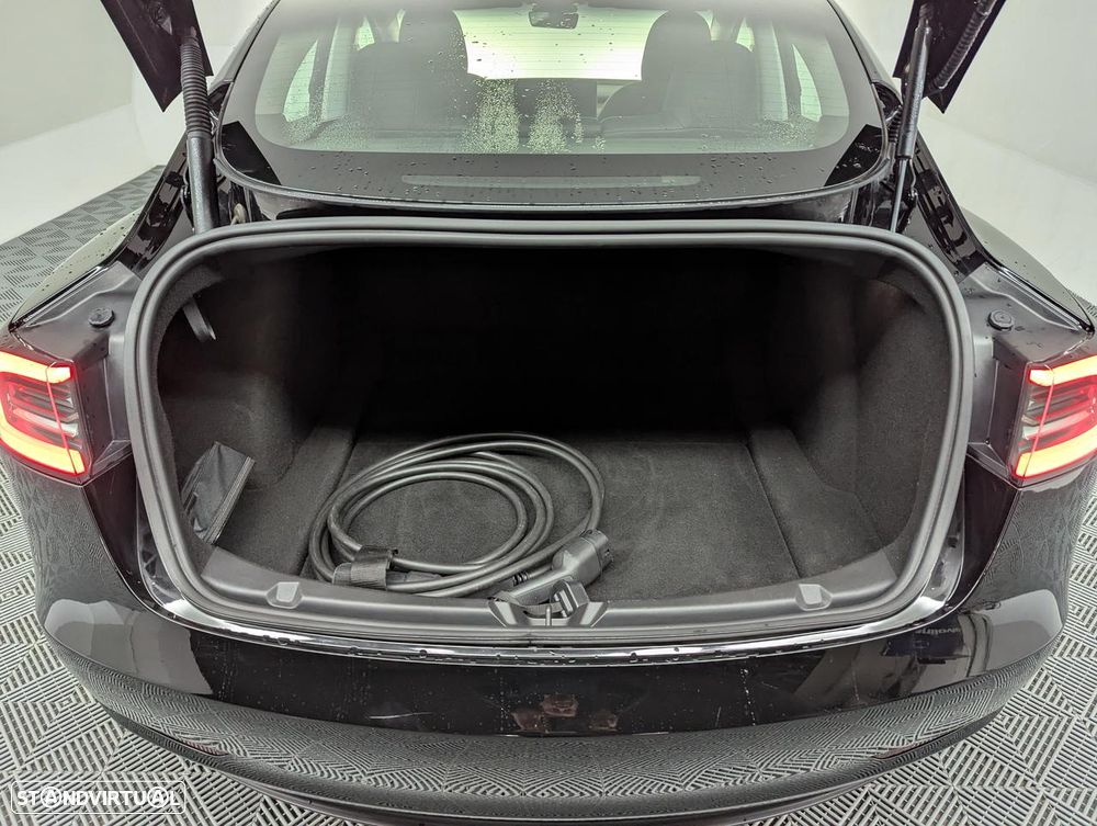 Tesla Model 3 Long Range Tração Traseira - 26