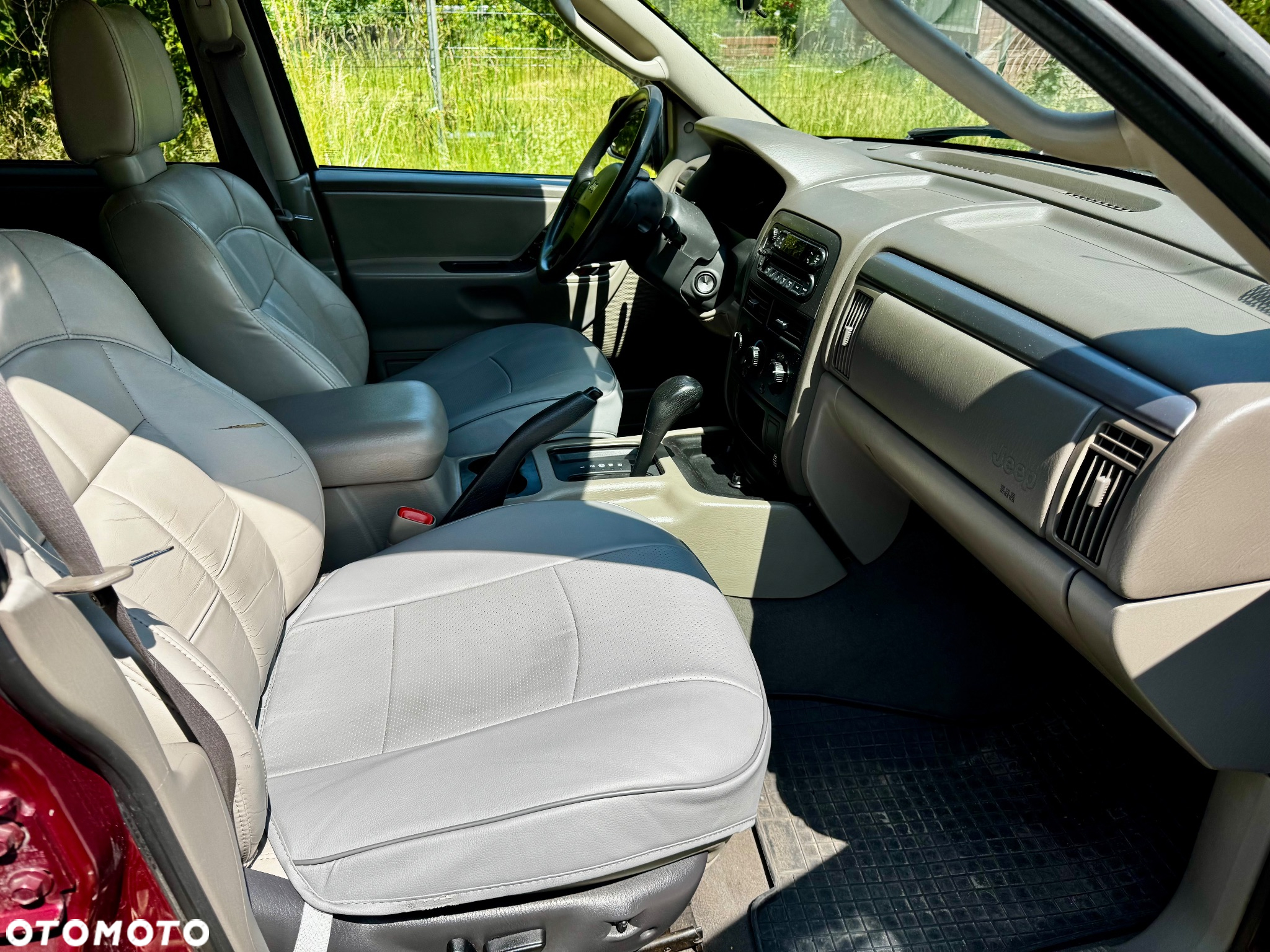 Jeep Grand Cherokee 4.0 Laredo - 14