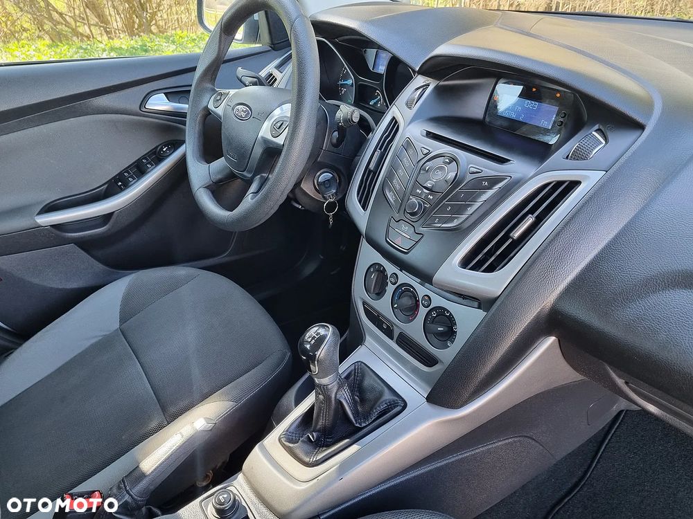 Ford Focus 1.6 TI-VCT Ambiente - 14