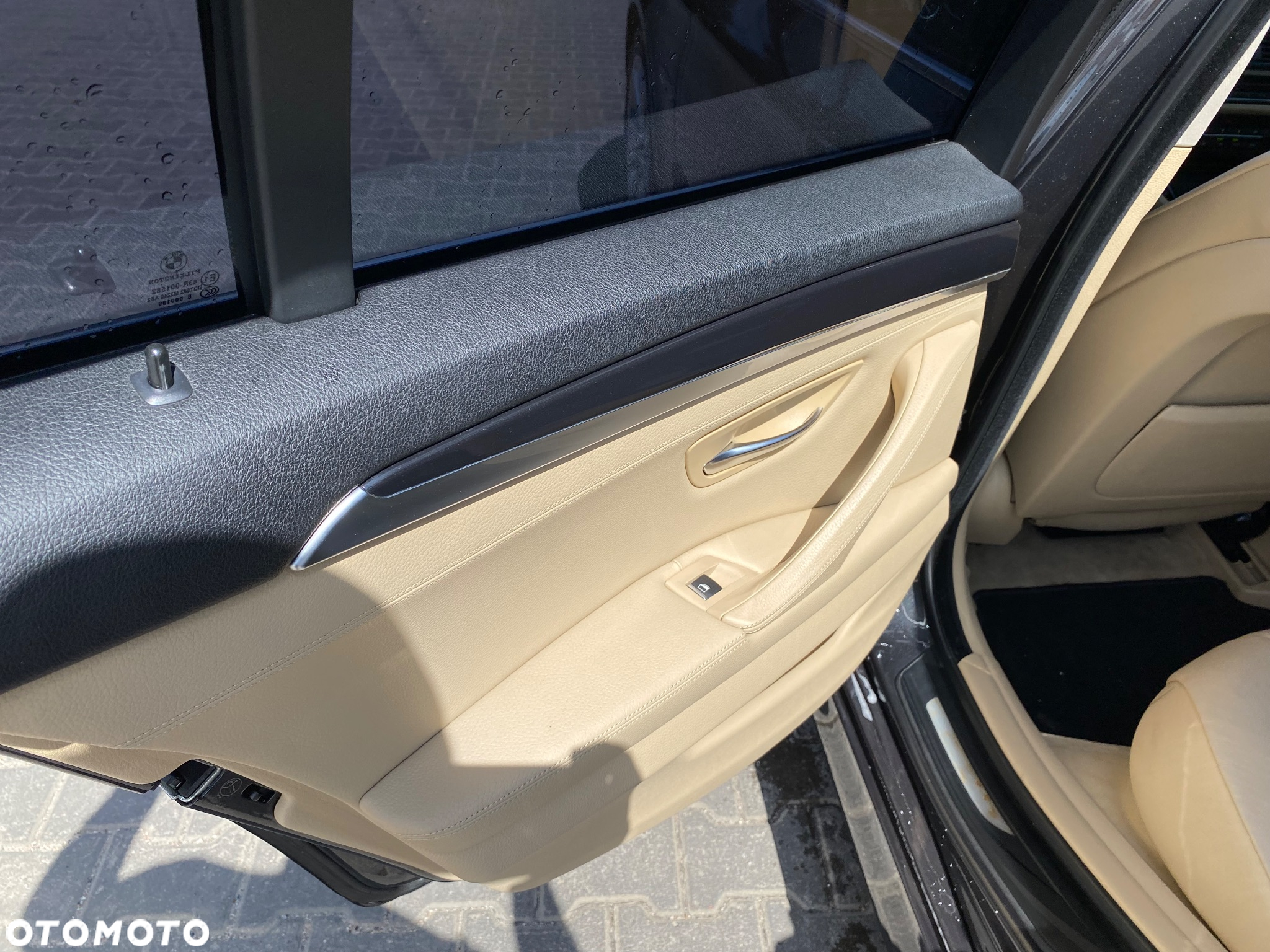 BMW Seria 5 528i - 15
