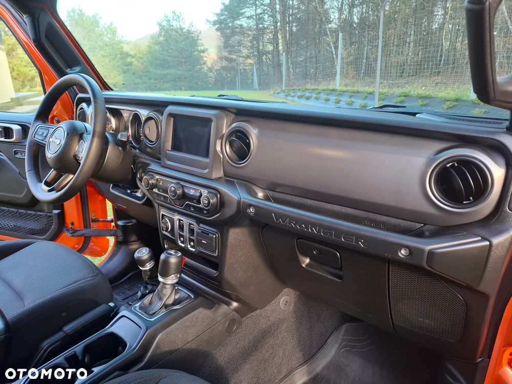 Jeep Wrangler 3.6 X - 13