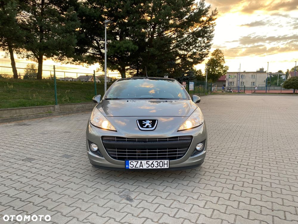 Peugeot 207 CC 120 VTi Roland Garros - 2