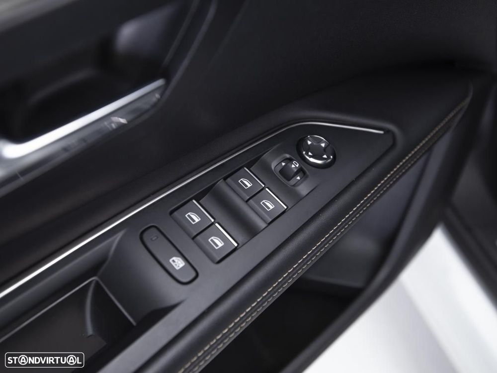Peugeot 5008 1.5 BlueHDi GT EAT8 - 18