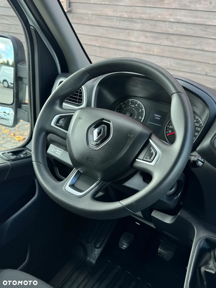 Renault Master L2H2 2,3 135km - 24