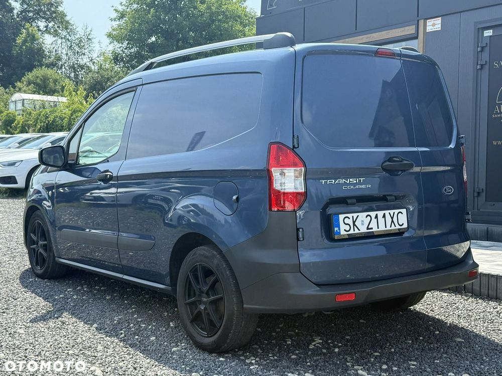 Ford Transit Courier - 7