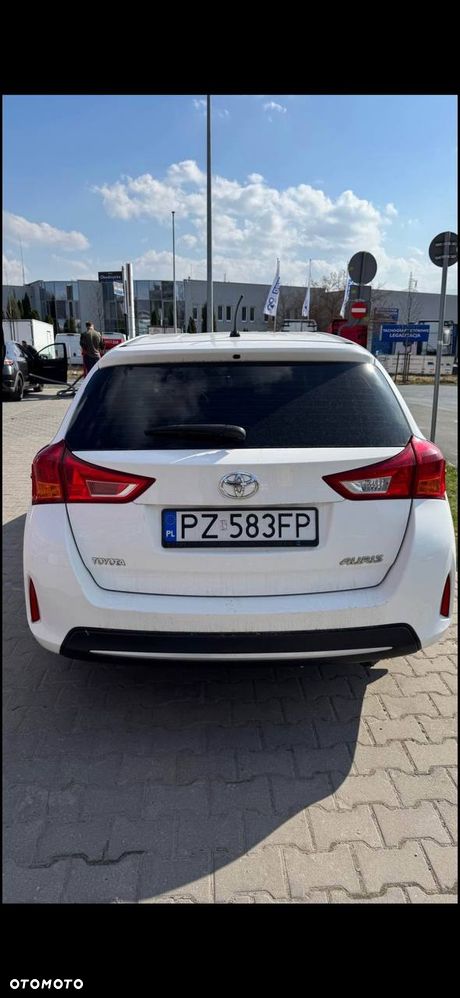 Toyota Auris 1.4 D-4D Active - 6